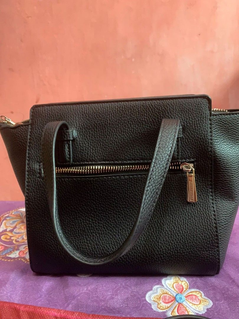 Tas hush puppies black satchy satchel