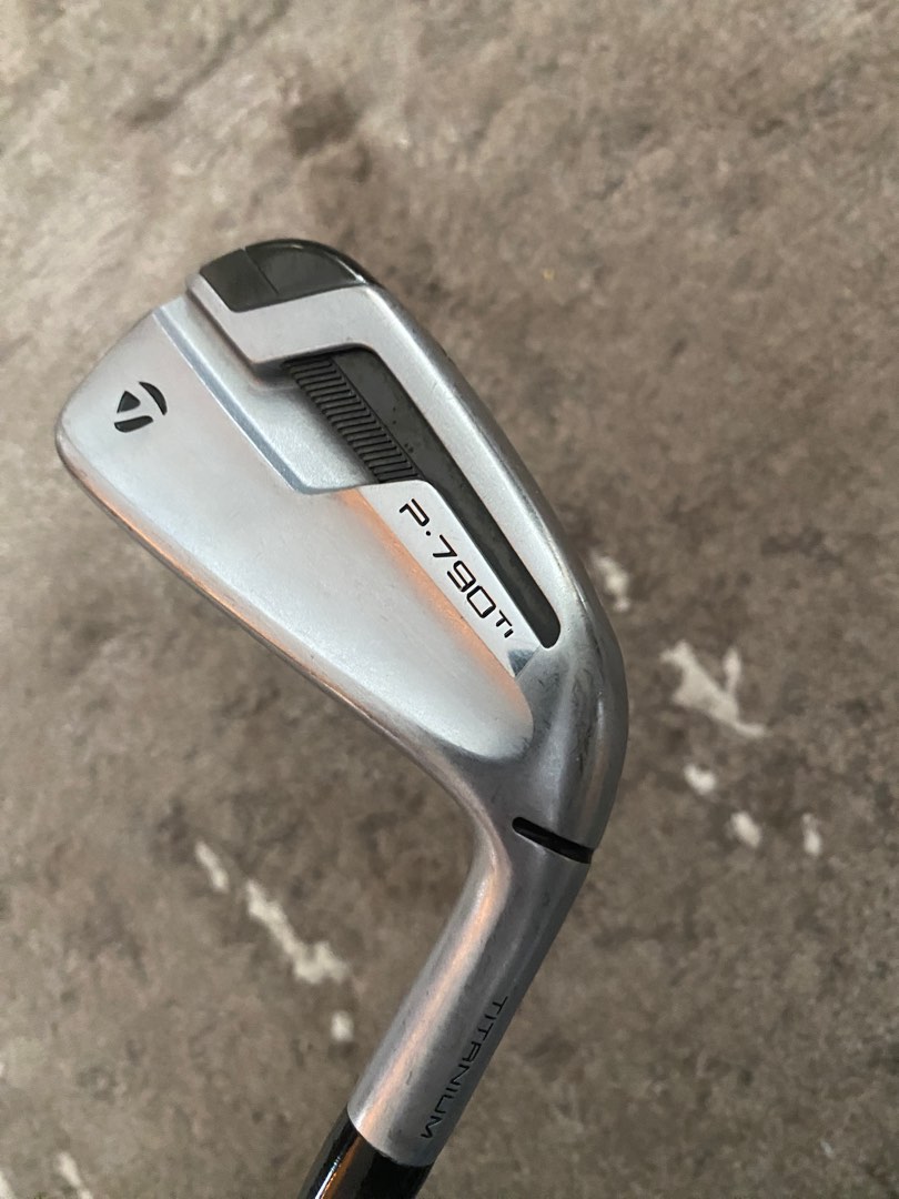 Taylormade P790Ti ( titanium), Sports Equipment, Sports & Games, Golf