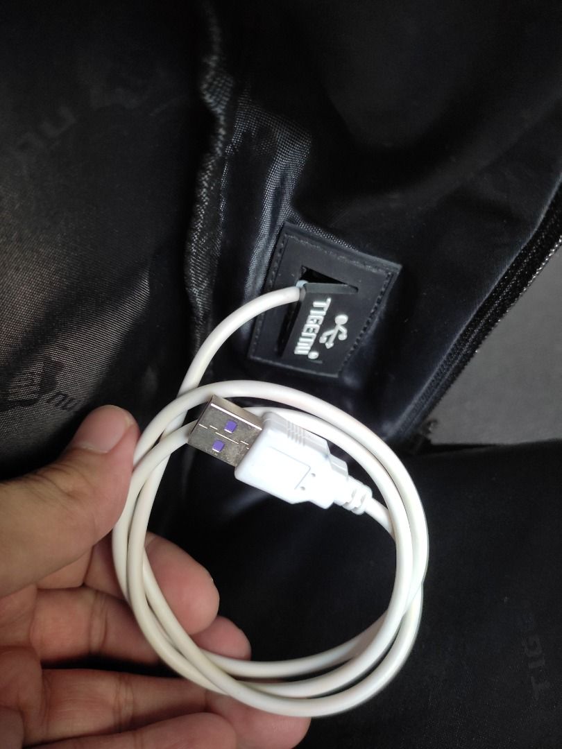 Tigernu 15.6" Laptop Bag with TSA Lock (TB3105A), Men's Fashion, Bags