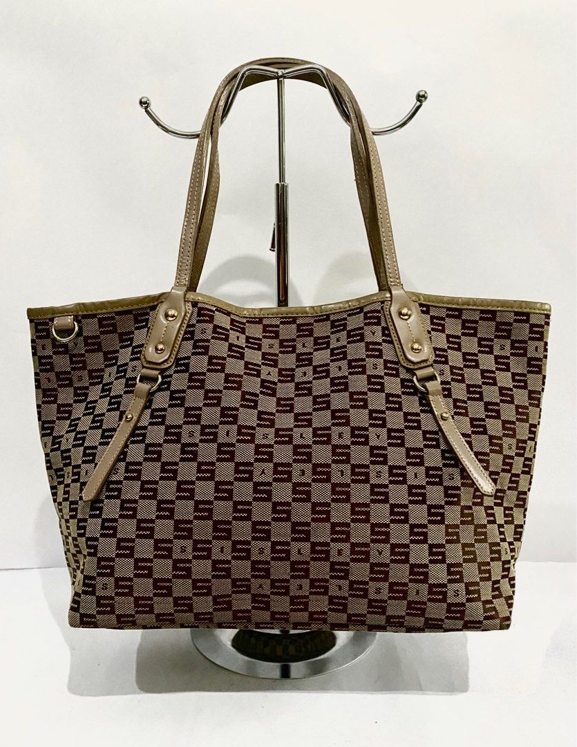 Sisley tote bag top
