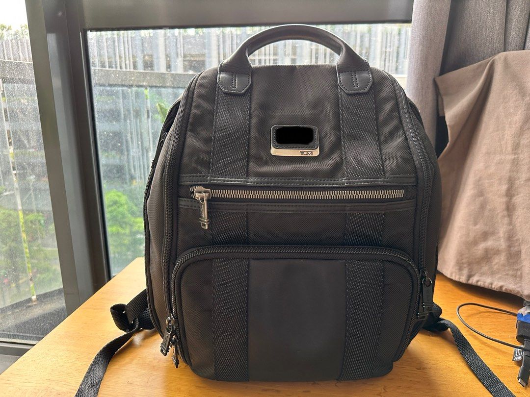 Tumi robins backpack clearance review
