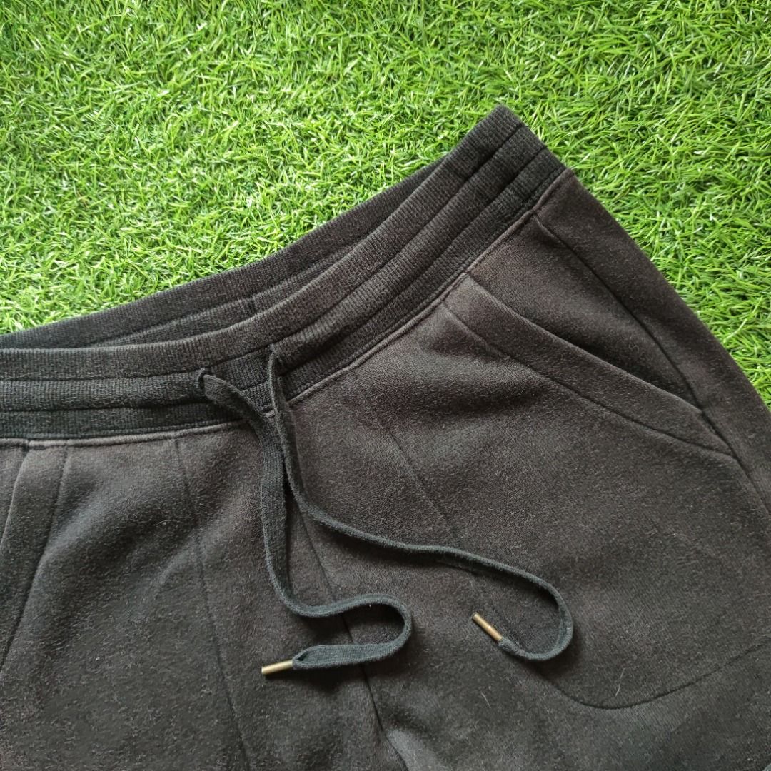 UNIQLO Jogger Pants Black / Celana Jogger Uniqlo Hitam, Fesyen Pria