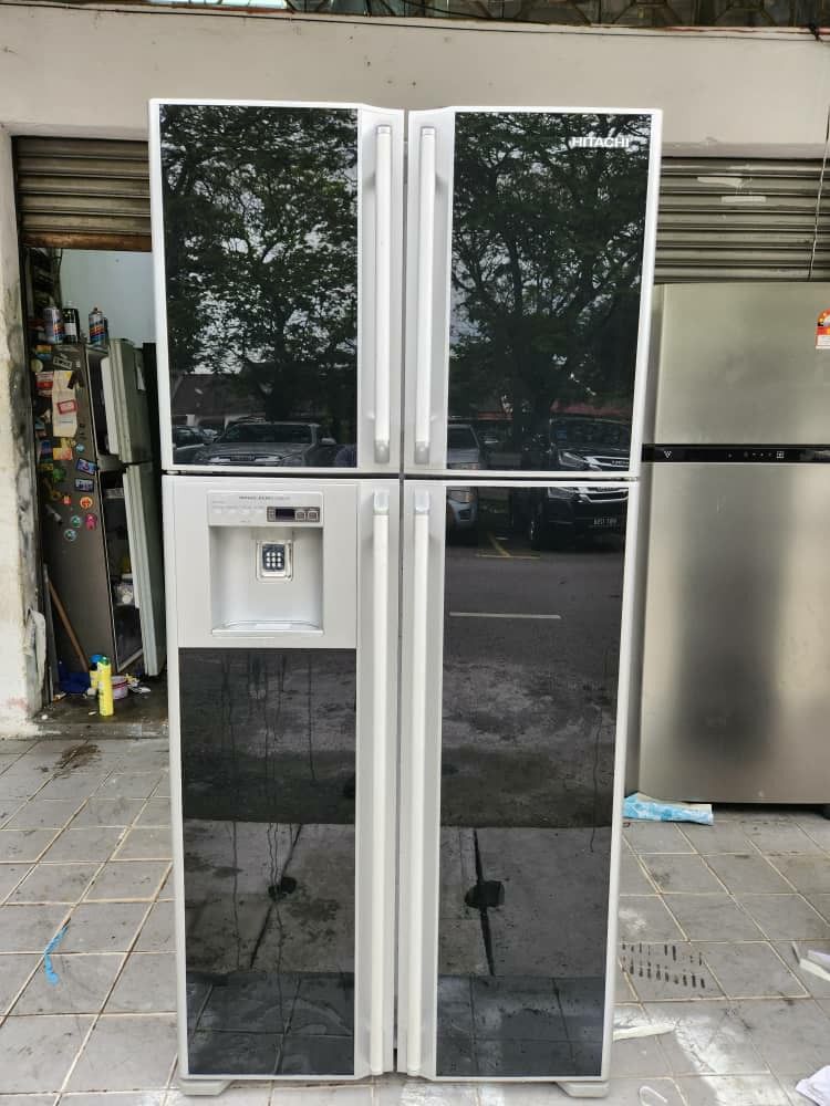 Used Hitachi 4 black glass side by side doors fridge 550L, refrigerator