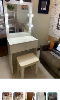Vanity mirror with chair