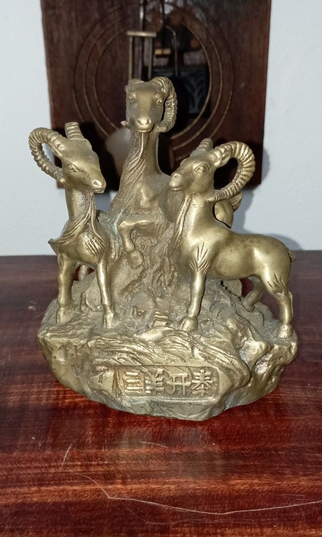 Vintage brass goat 🐐, Hobbies & Toys, Collectibles & Memorabilia