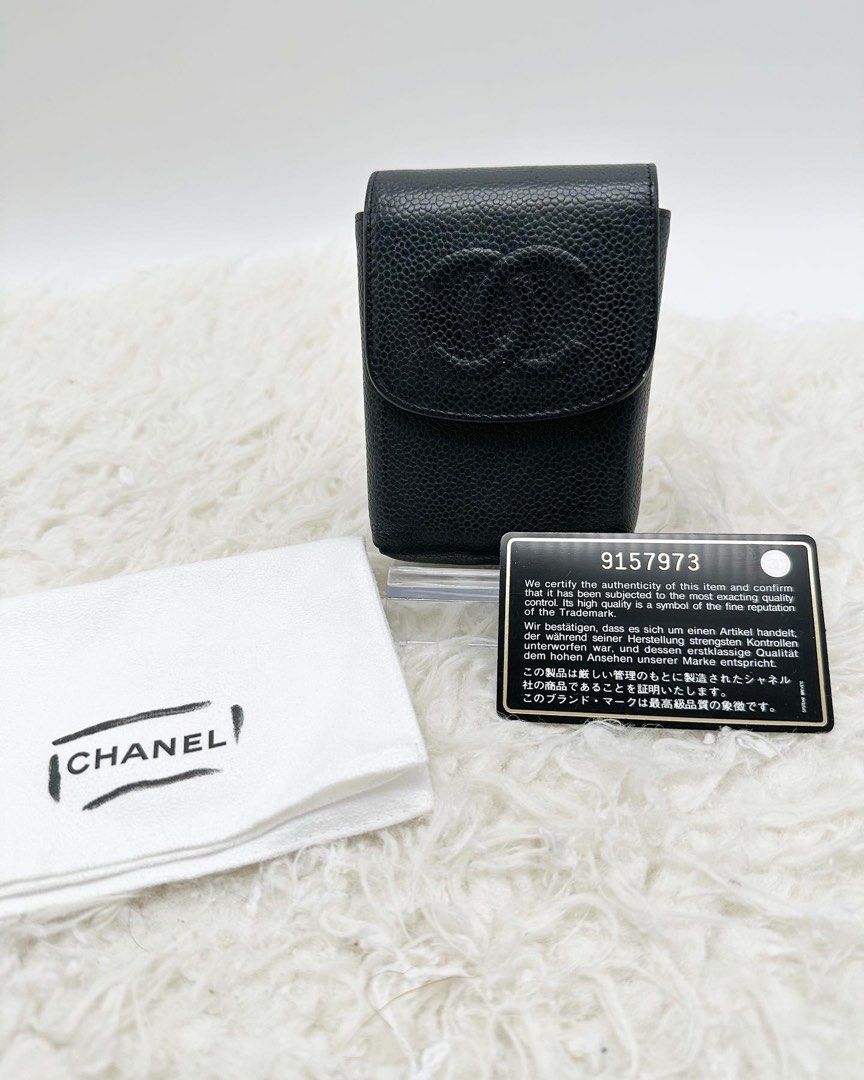 Vintage Chanel cigarette case, 名牌, 飾物及配件- Carousell