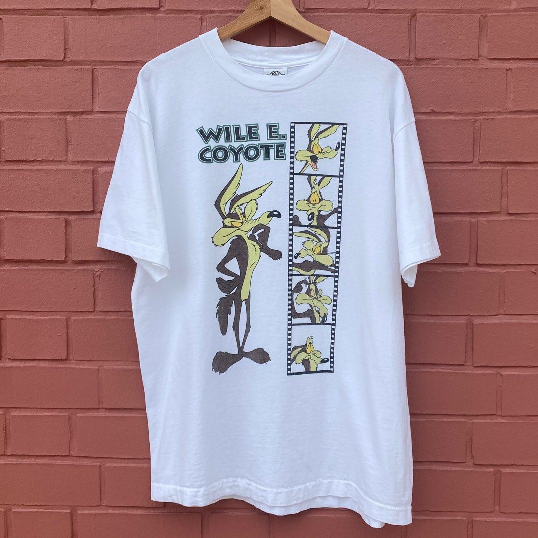 vintage Looney Tunes Wile E Coyote tee shirt, Men's Fashion, Tops
