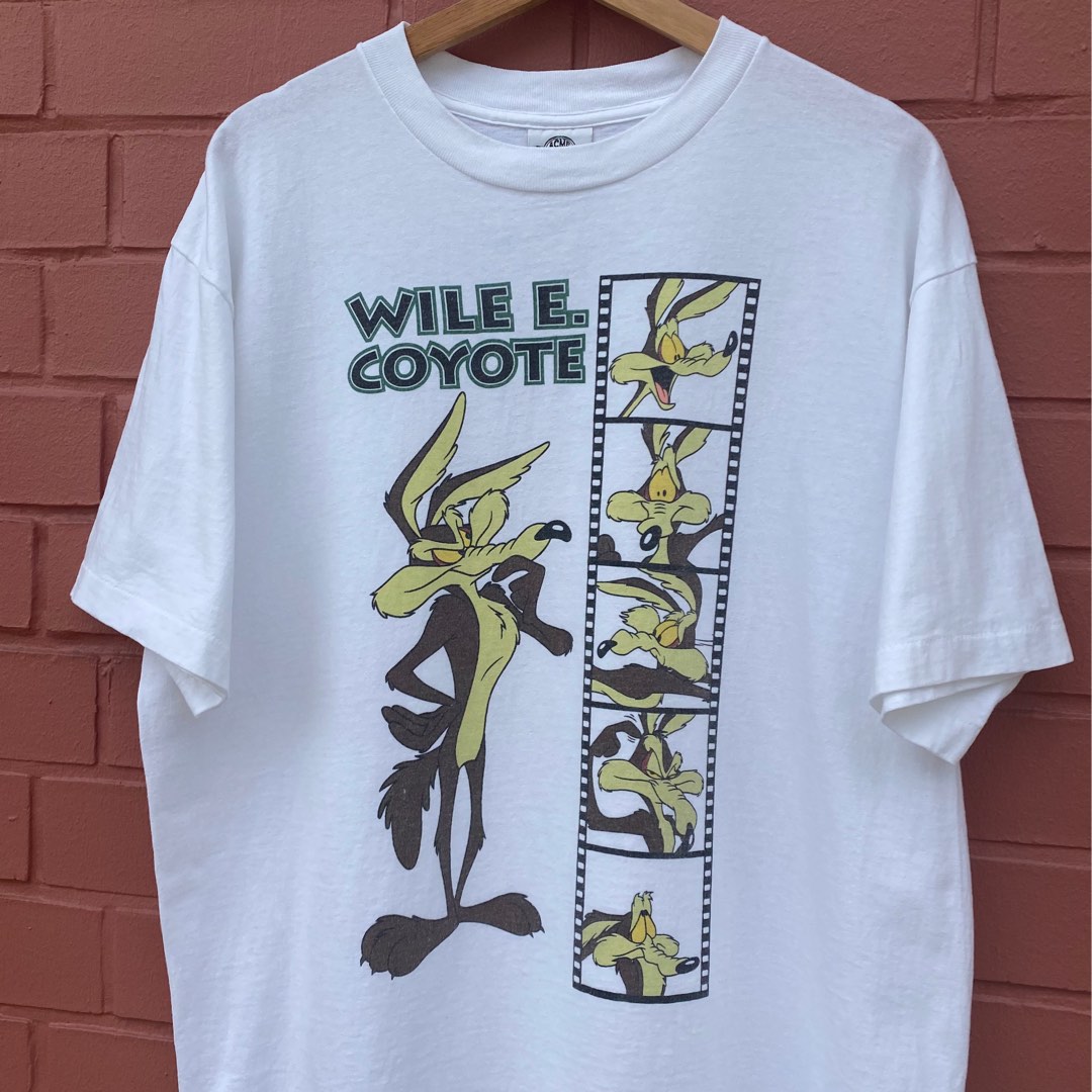 vintage Looney Tunes Wile E Coyote tee shirt, Men's Fashion, Tops
