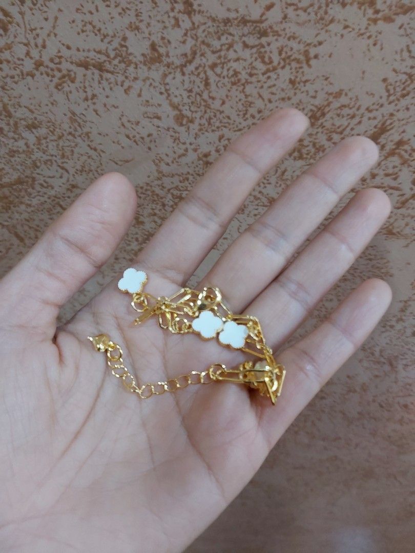 VSL, Women's Fashion, Jewelry & Organizers, Bracelets on Carousell