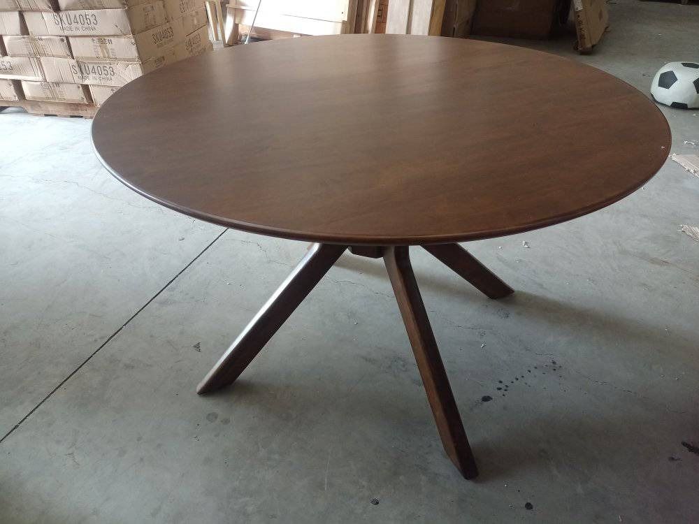 Sale - Malaysian Round Dining Table (Category: Tables & Sets) located in Quezon City. Submitted by houseof_sales2023 (Listing ID 1212002857, Image 1). Description: 120x76CM SOLID WOOD IMPORTED FURTURE what you see is what you get. same day delivery via lalamove 10,500 PHP ONLY.