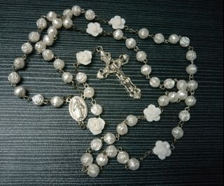 white flower Rosary