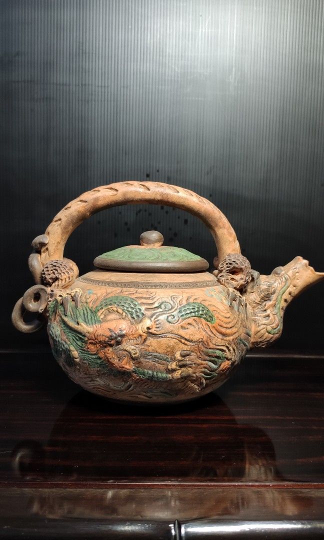 早期茶壺-磚窯手繪三彩浮龍（福）手工壺#01（落款：古龍）（茶壺/茶具
