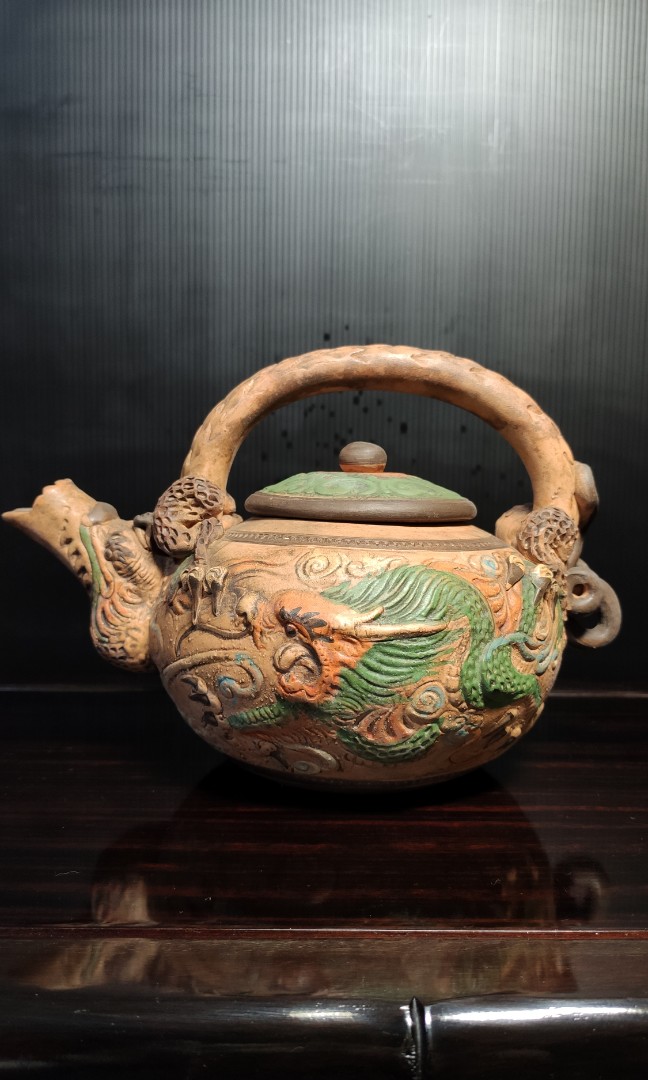 早期茶壺-磚窯手繪三彩浮龍（福）手工壺#01（落款：古龍）（茶壺/茶具
