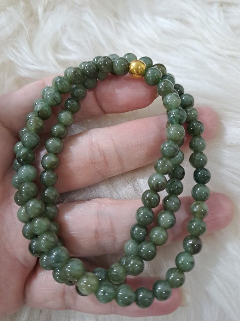 jade necklace and bracelet