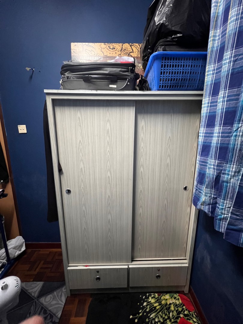 Wardrobe / Almari Baju Sliding Door, Furniture & Home Living, Furniture