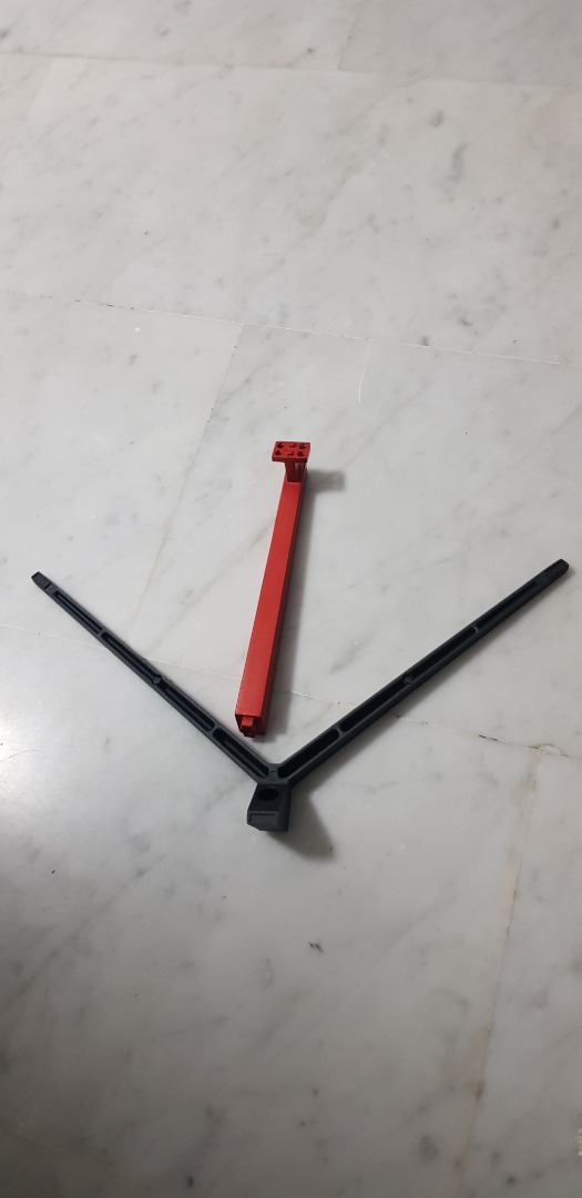 AOC 32inch Monitor Stand, Computers & Tech, Parts & Accessories, Other