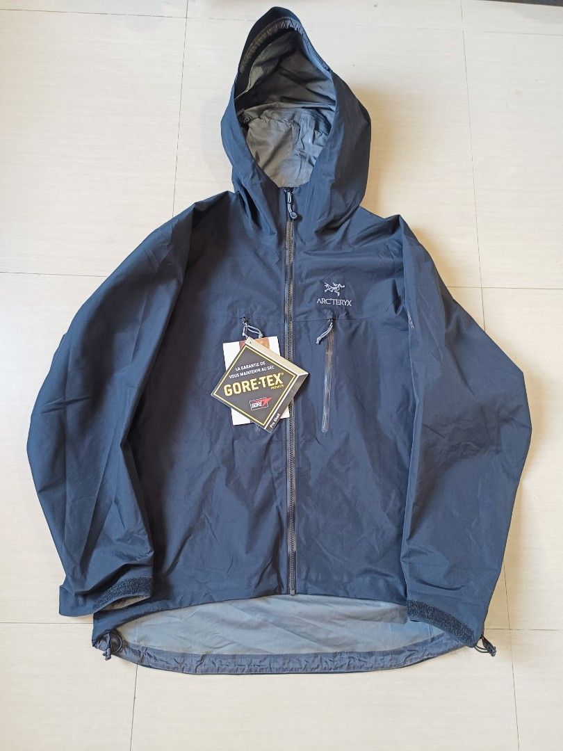 ARCTERYX ALPHA LT JACKET MENS Men s Fashion Coats Jackets and