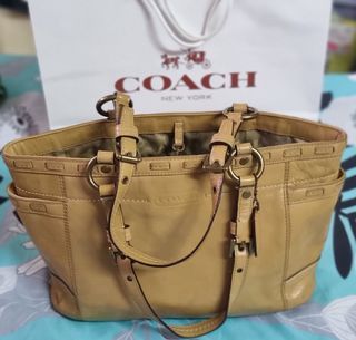 Authentic Coach Signature Shoulder Bag