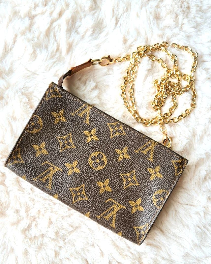 Mini outlet pouch lv