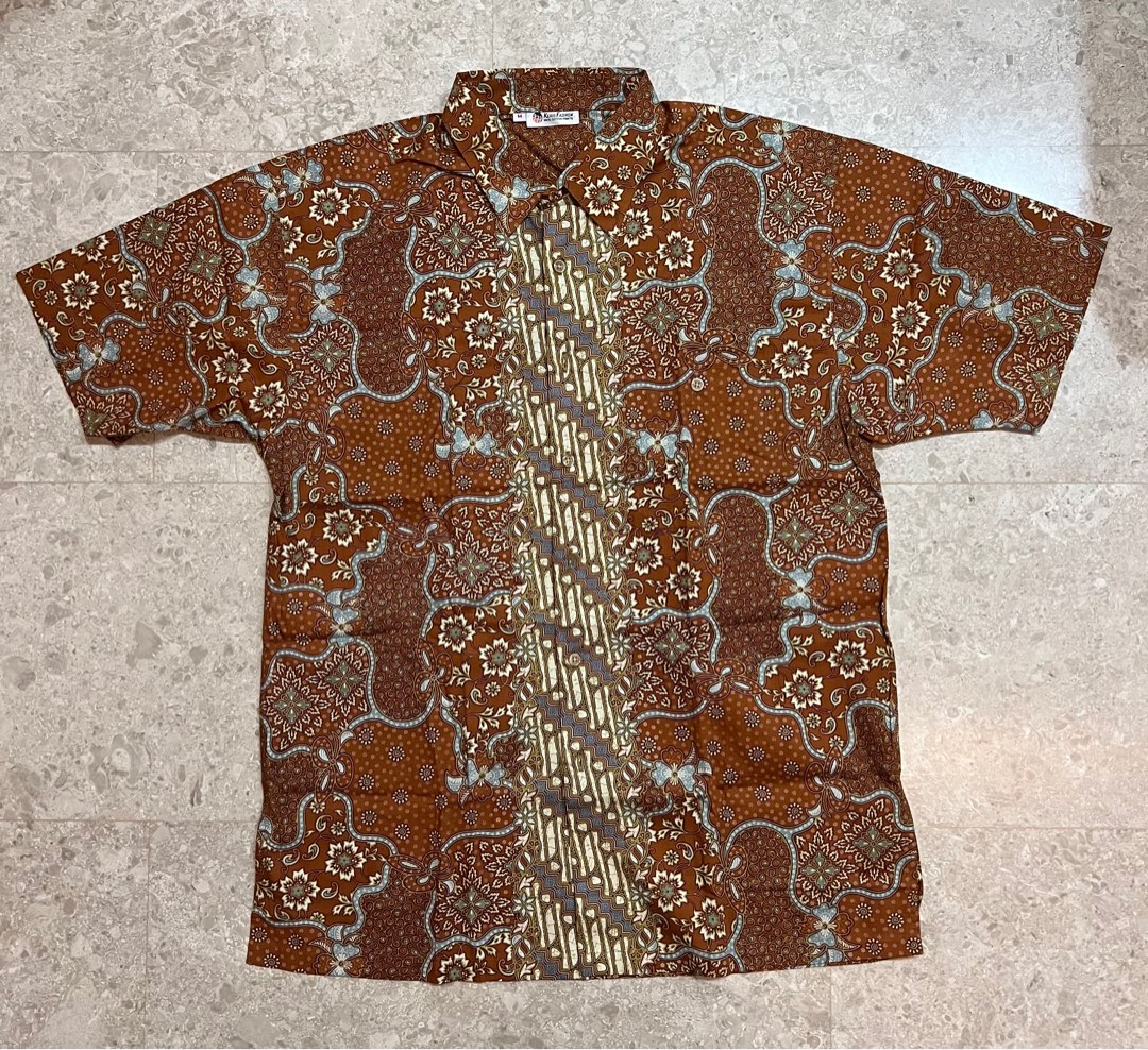 Batik Keris, Men's Fashion, Tops & Sets, Formal Shirts on Carousell