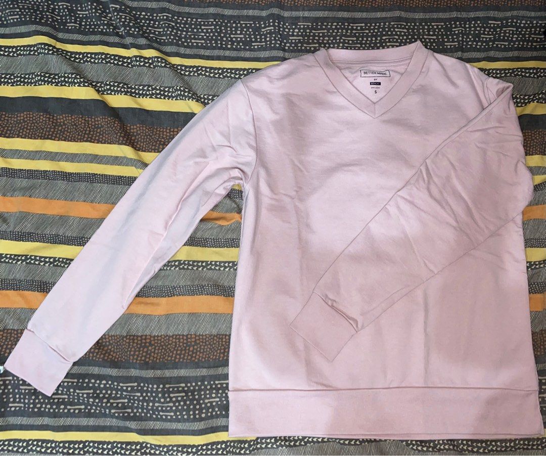 Bench joggers and sweater co-ord sets (Category: Sets or Coordinates) located in Manila. Submitted by thewalkingmuse (Listing ID 1212158047, Image 1). Description: size small. no flaws add for shipping fee. payment via bdo/bpi/ gcash only.