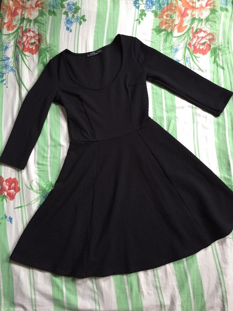 Bershka - Black Dress (Category: Dresses) located in Cainta. Submitted by EBN4444 (Listing ID 1212097056, Image 1). Description: Kindly refer on the photo for the size. Size on dress tag: EUR (S), USA (S), MEX (26) Reason for selling: Included on a package from US but seldom using it. Another photo of the item will be sent before packing it showing the flaws, with that customer can only request a return for items damaged in transit and it must be