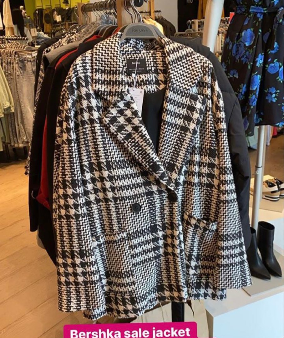 BERSHKA Houndstooth tweed blazer jacket semi oversized outer outwear bukan massimo zara mango oysho snw Fesyen Wanita Pakaian Wanita Baju Luaran di Carousell