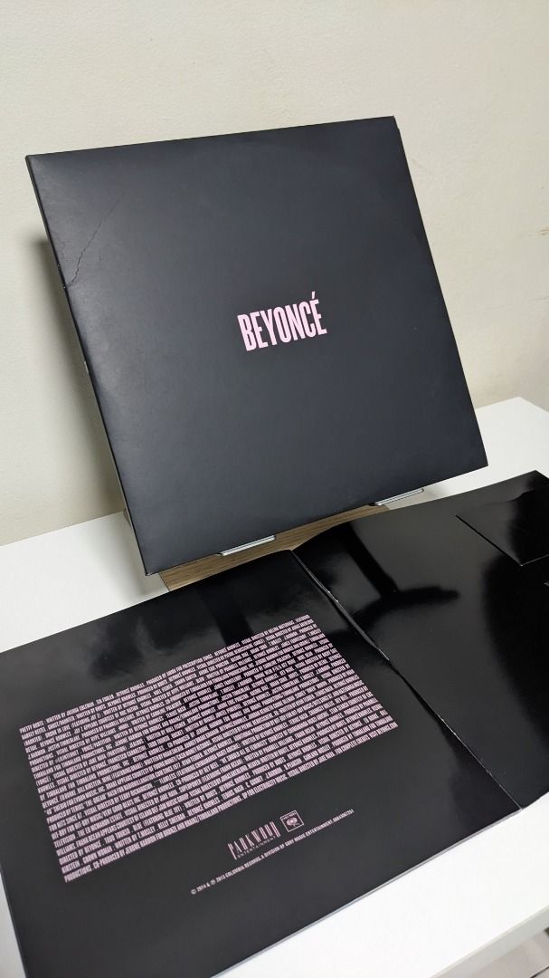 Beyonce (Self titled) Vinyl record, Hobbies & Toys, Music & Media