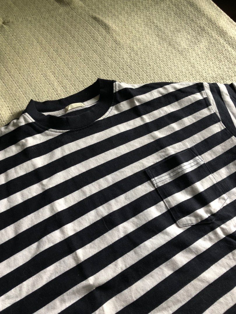 Black and White stripped pocket tee - GU (Category: Shirts) located in Pasig City. Submitted by cakemixbean (Listing ID 1212105925, Image 2). Description: ⭐️DECLUTTERING⭐️ B&W stripped pocket shirt size M from GU • Barely used, almost brand new! • Size Medium on tag. Fits small to medium • Bought in Taiwan GU For more, check out my listings!.