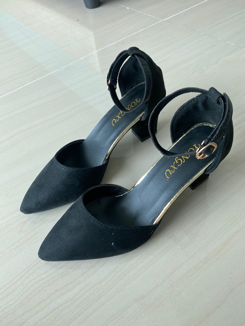 Black High Heels, Women's Fashion, Footwear, Heels on Carousell