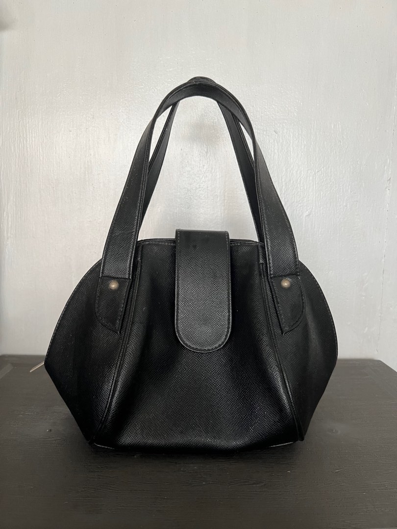 Black Marikina Leather Doctor Bag, Women's Fashion, Bags & Wallets ...