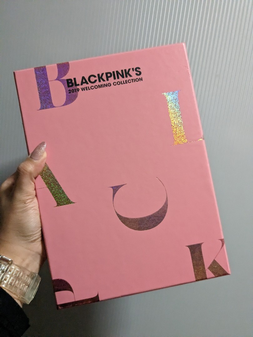 BLACKPINK´S 2019 WELCOMING COLLECTION-