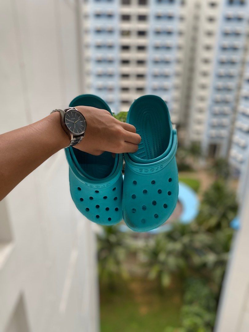 Crocs best sale raffles city