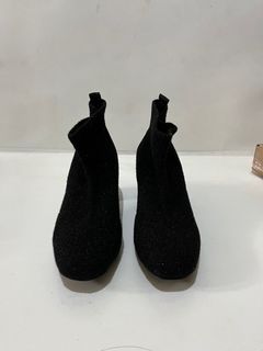 Boot symbolize 37