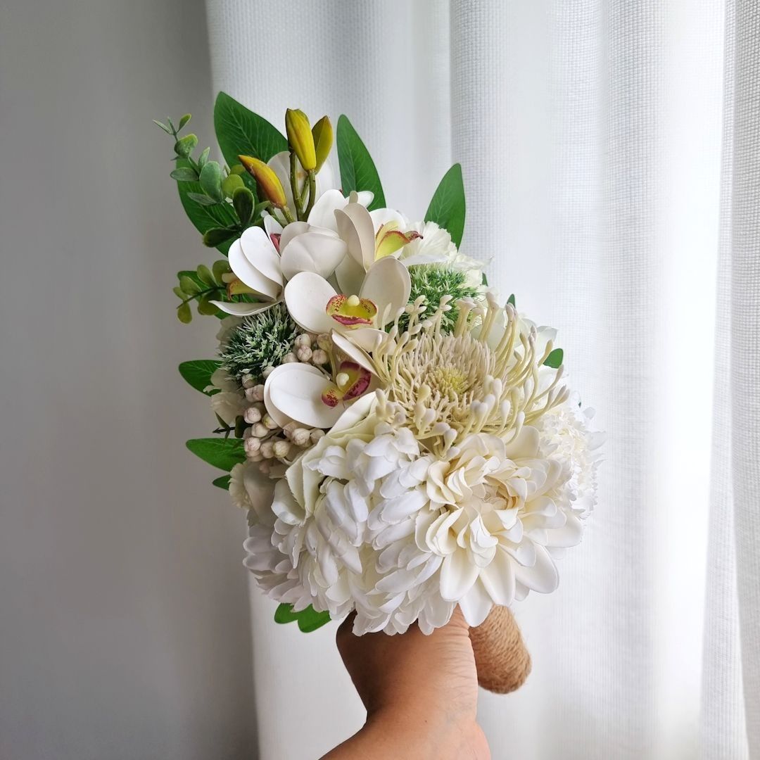 Bunga tangan Wedding Engagement Hand Bouquet Flower, Hobbies & Toys