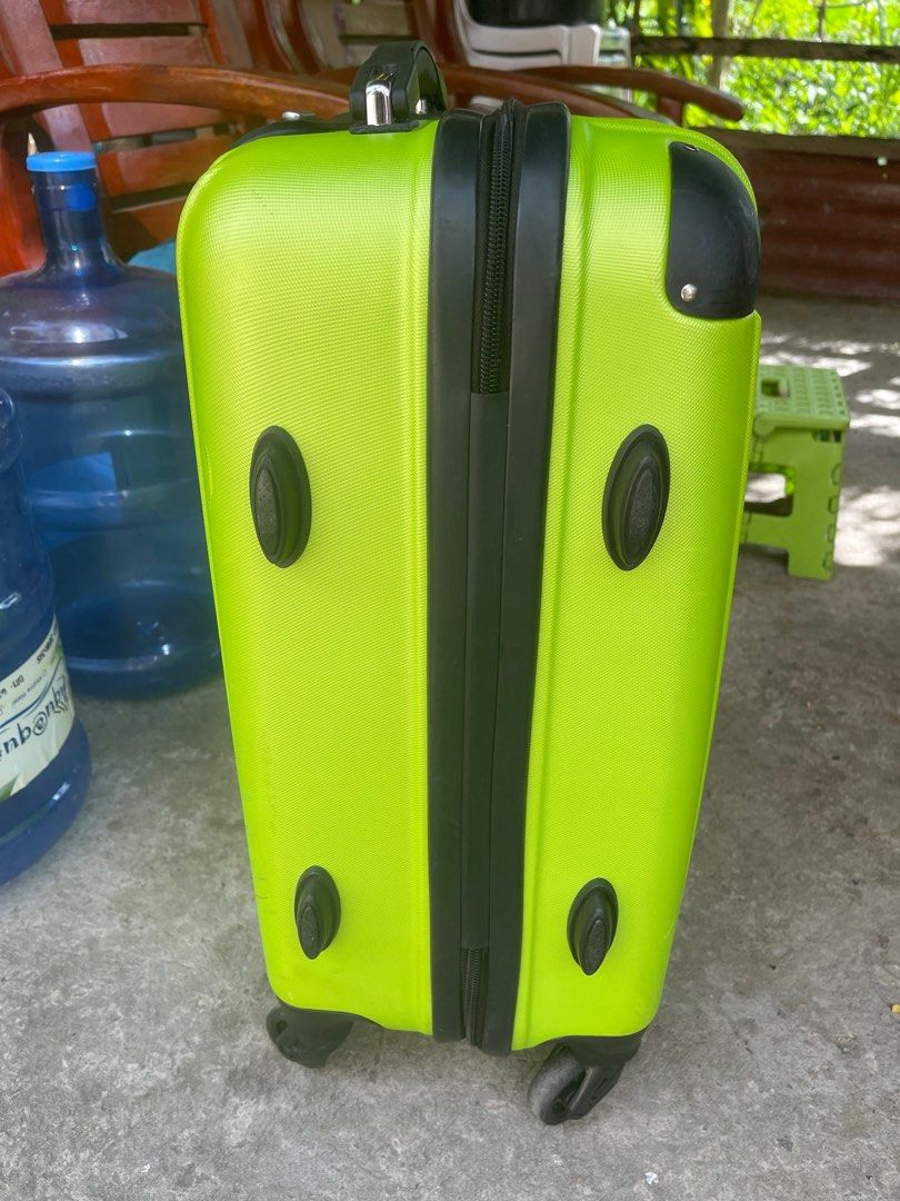 CABIN SIZE Marikina, Hobbies & Toys, Travel, Luggage on Carousell