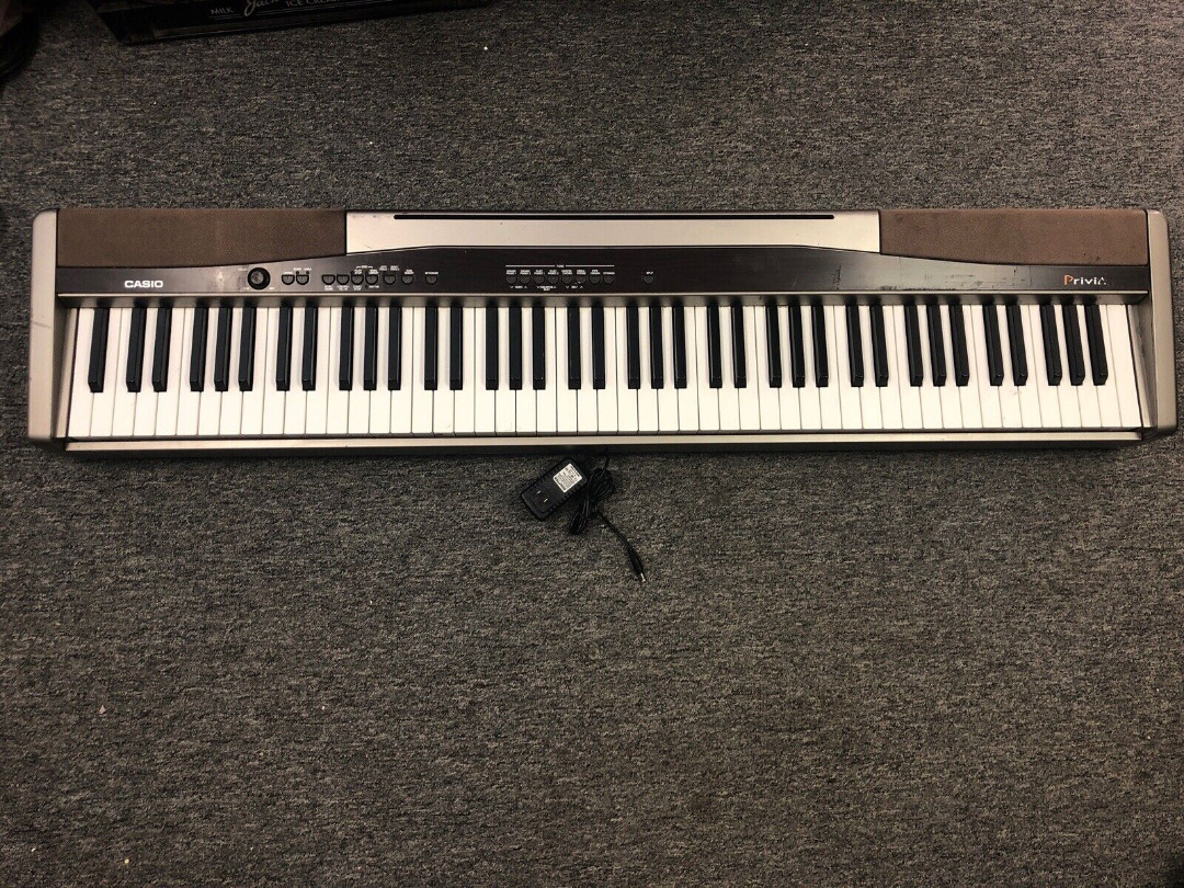 Casio Digital Piano PRIVIA PX100 with metronome,