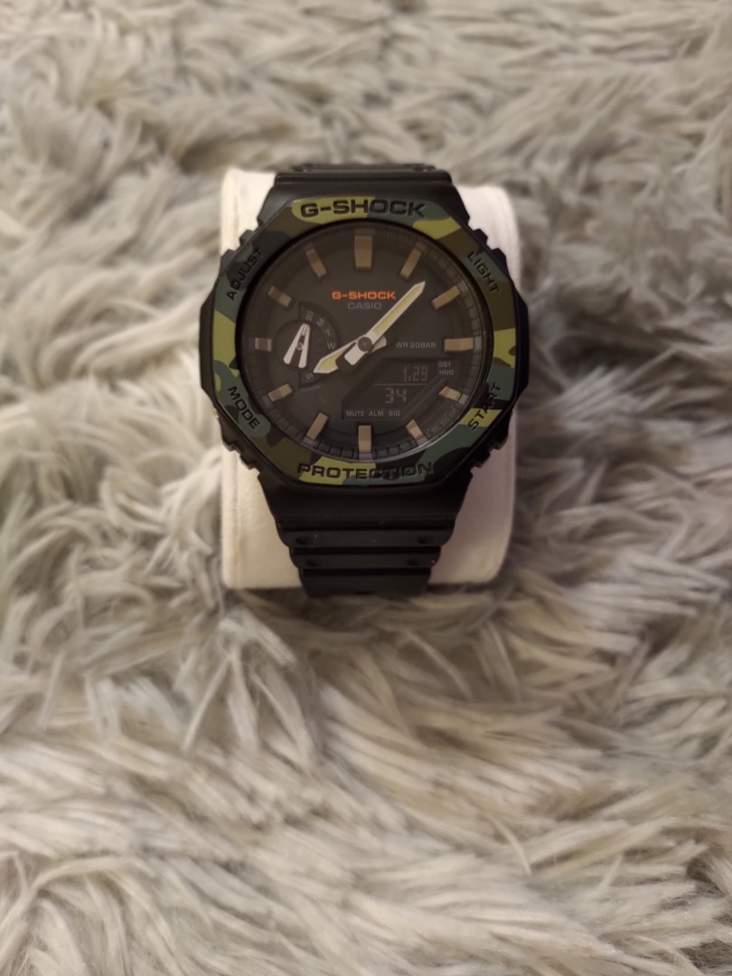 Casio G-Shock 迷彩黑色GA-2110SU-1A, 男裝, 手錶及配件, 手錶- Carousell