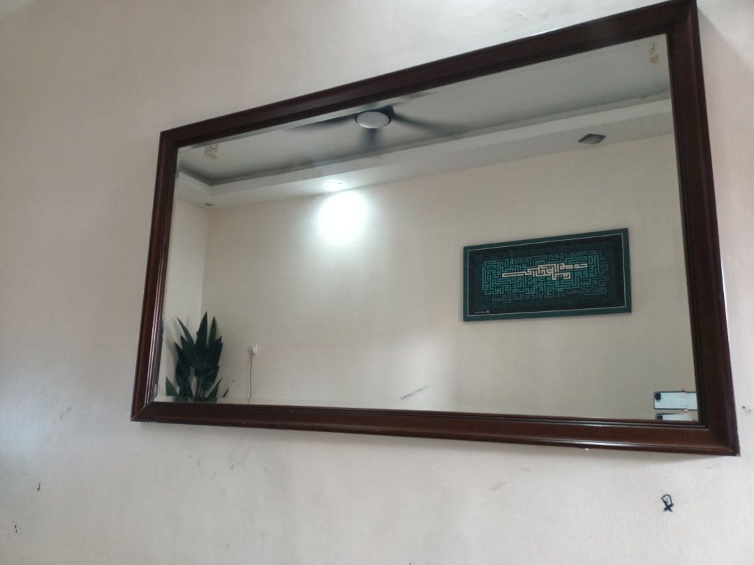 ide cermin besar untuk ruangan sempit