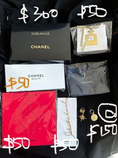 Chanel denim pouch, white makeup bag, keychain with charm clasp, puzzle, mini perfume, memo paper64213441724162110