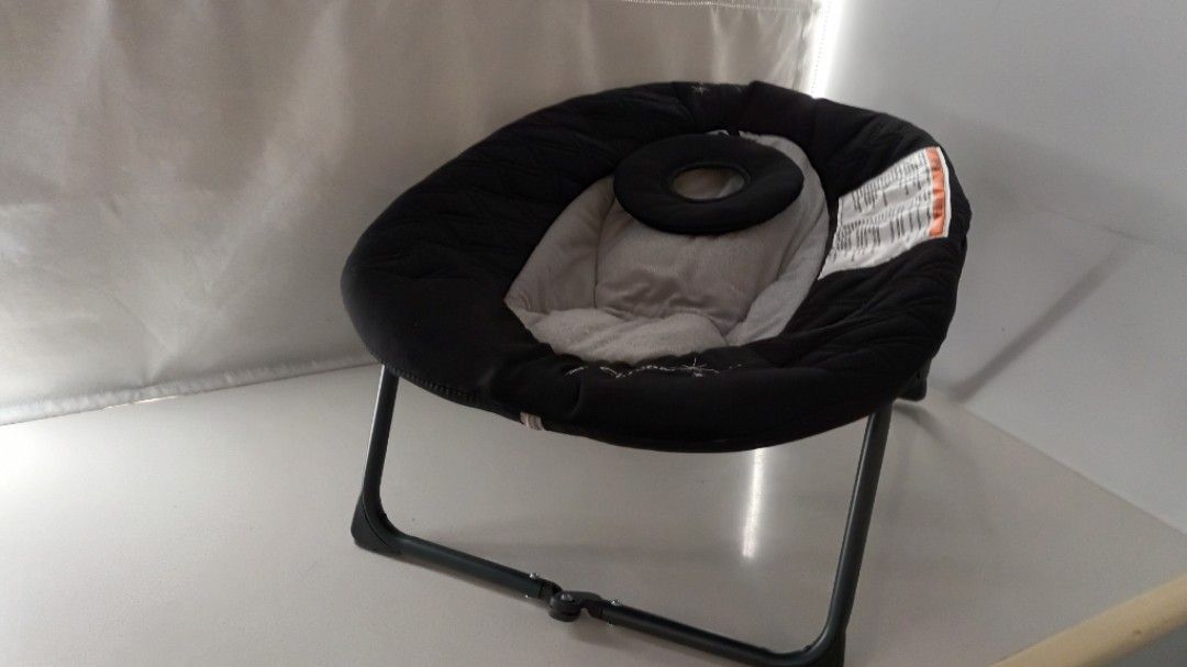 Chicco lullaby best sale glow genesis playard