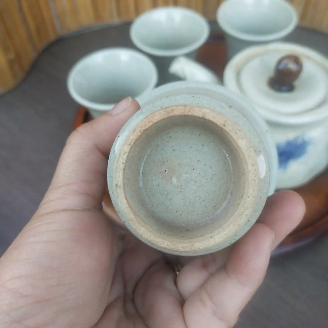 Deformed Teapot with 4 Teacups, Furniture & Home Living, Kitchenware & Tableware, Coffee & Tea