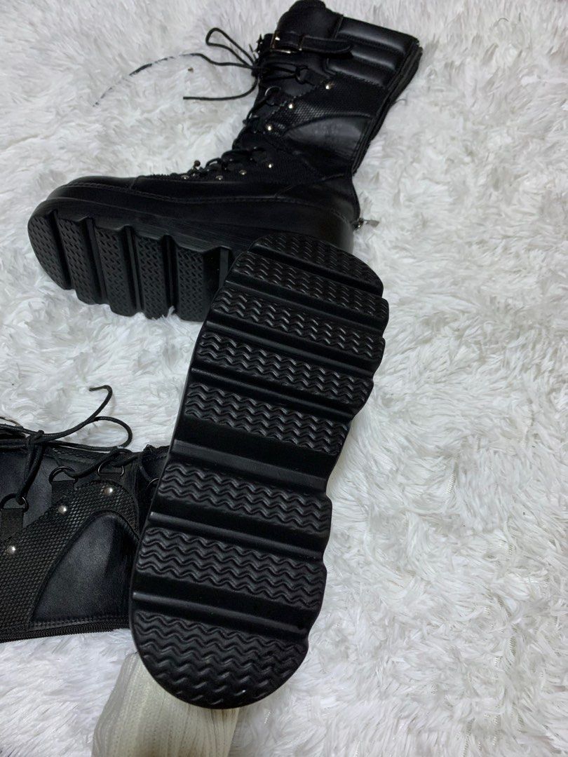 Demonia Shaker 70 Dupes, Women's Fashion, Footwear, Boots on Carousell