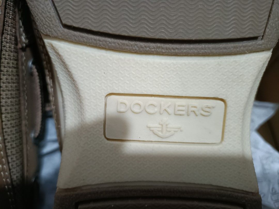 Dockers Boat Shoes, Men's Fashion, Footwear, Casual Shoes on Carousell