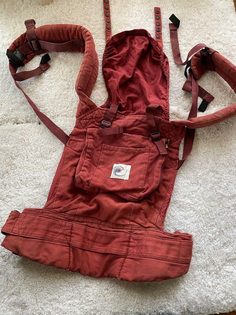 Red ergo best sale baby carrier