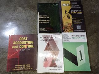 For sale Accounting books. Good as new ☺️