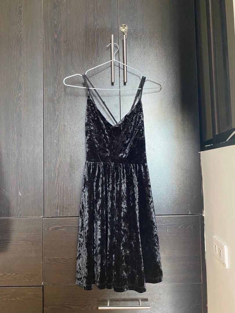 Velvet booty online shorts forever 21