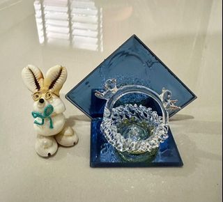 Glass display or ring holder