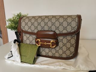 Authentic Gucci horsebit 1955 shoulder bag with all paperwork and receipt.