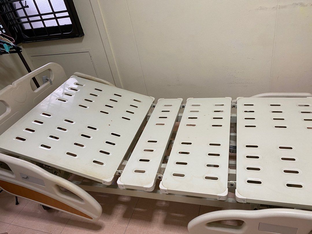 Hospital Bed, adult diapers, wheelchairs, Health & Nutrition, Assistive